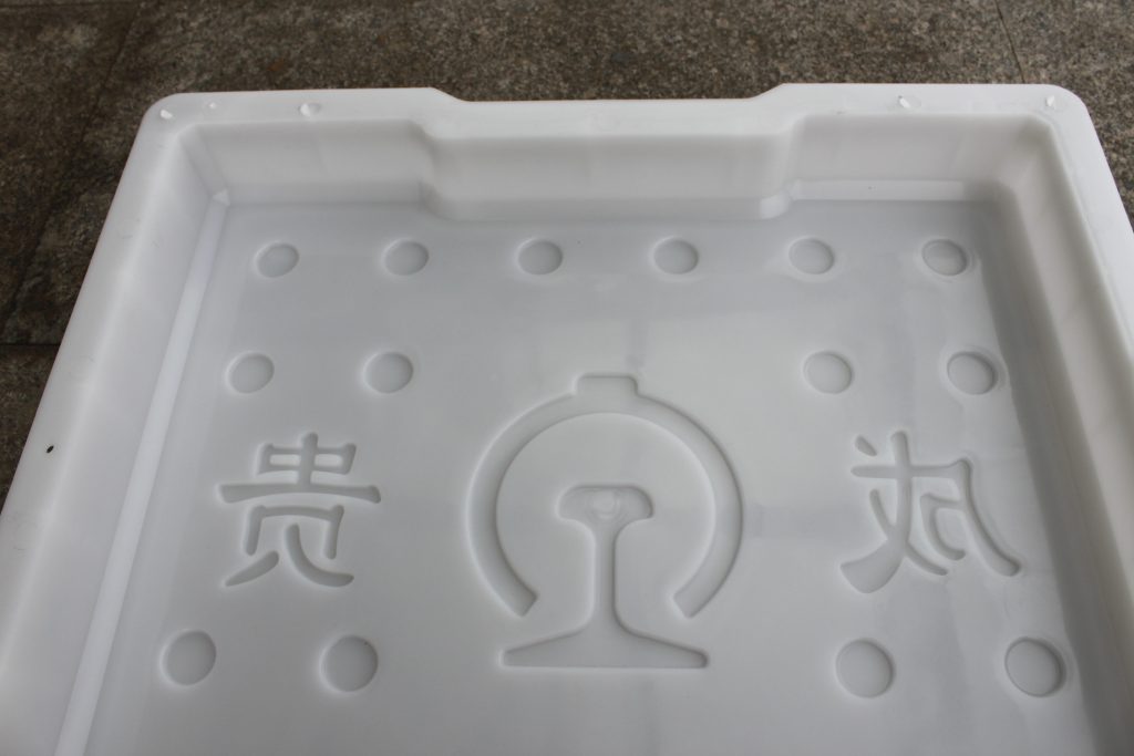 水泥蓋板塑料模具材質(zhì)及應用